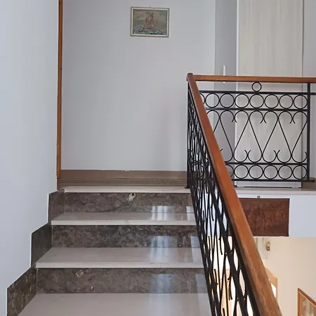 Veronika 公寓 耶泽拉