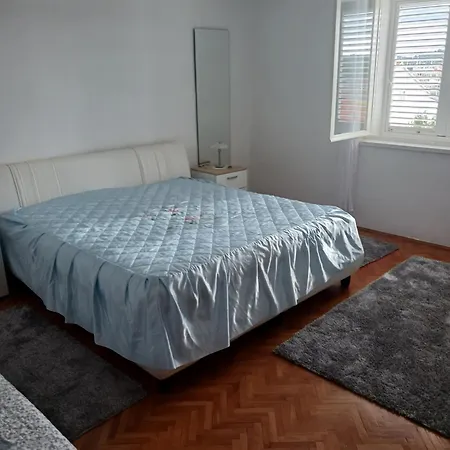 Veronika Apartman Jezera